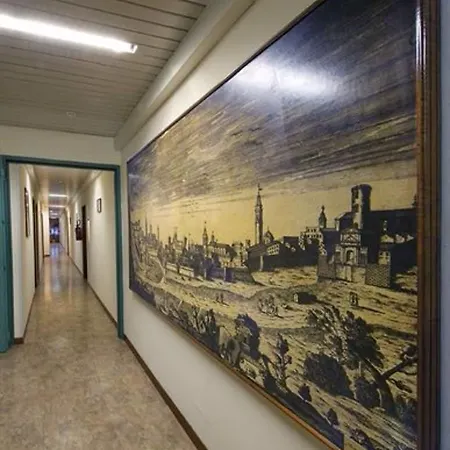 Hotel Roma 3*