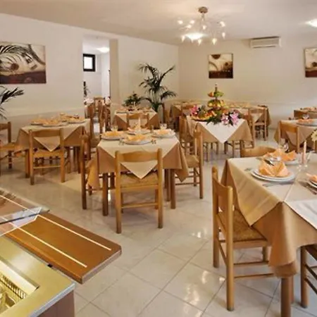 Roma Hotel