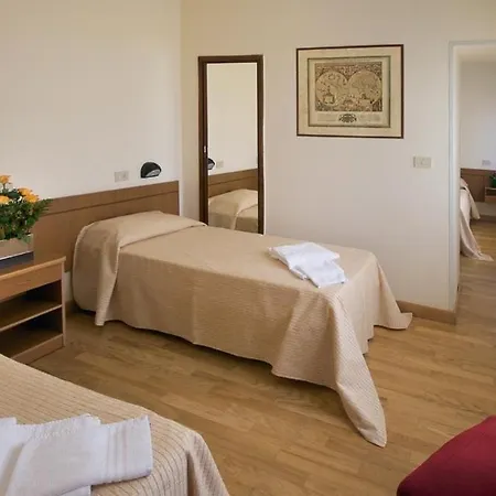 Roma 3* Ραβένα