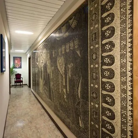 Ξενοδοχείο Roma 3*