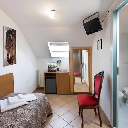 Ξενοδοχείο Roma 3*