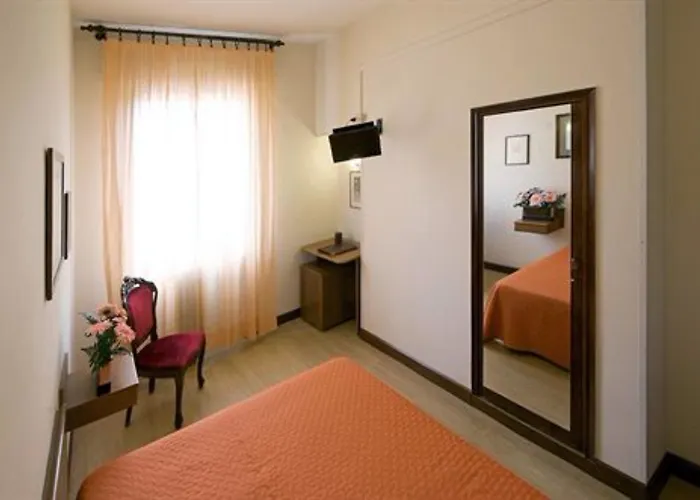 Roma Hotel 3*